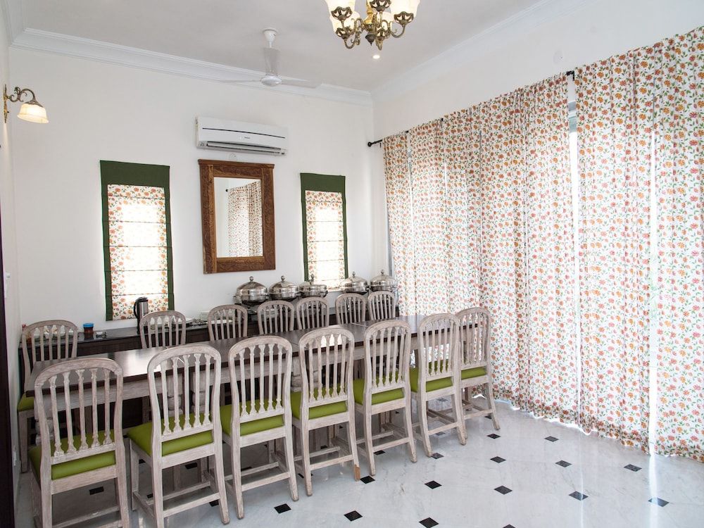 undefined OYO 13793 Villa Sagat Raaso 6