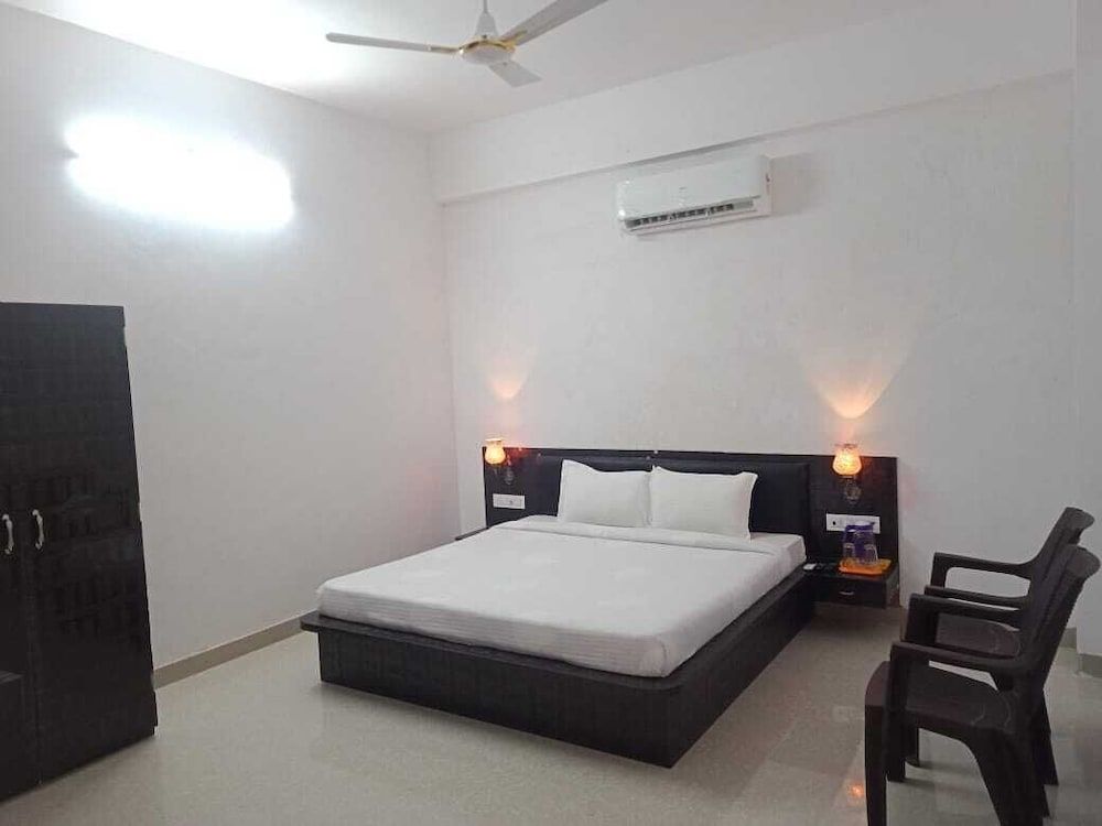 undefined Hotel Kirti Palace 3