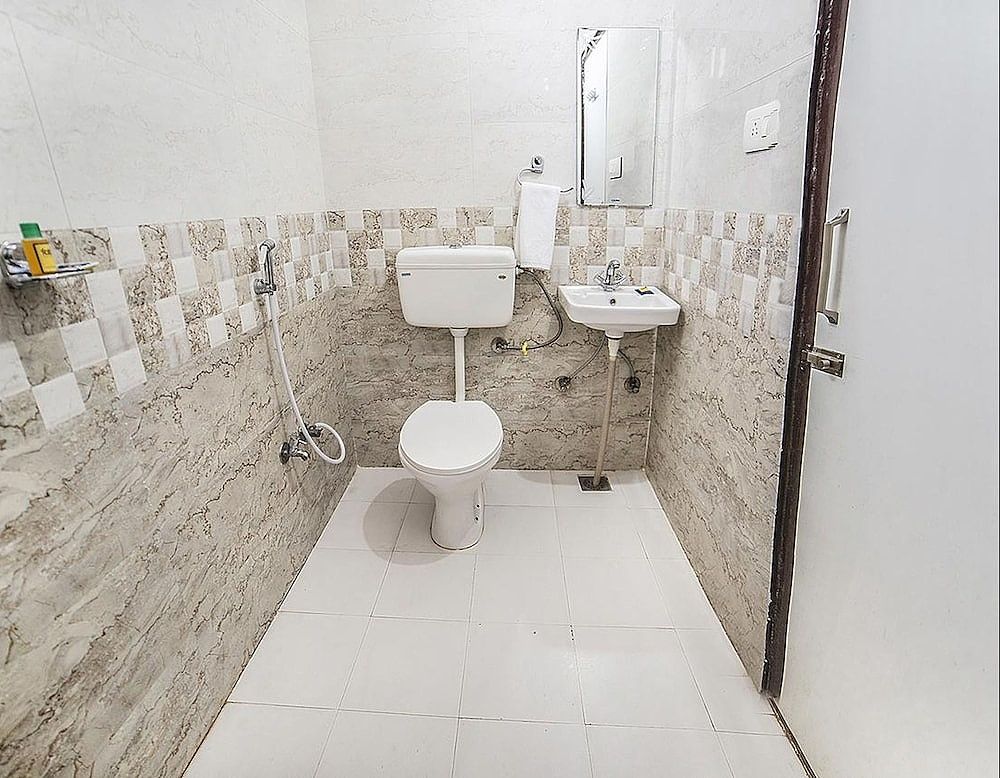 Hotel Suraj Palace Deluxe Room 13