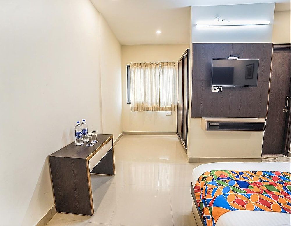 Hotel Suraj Palace Deluxe Room 14