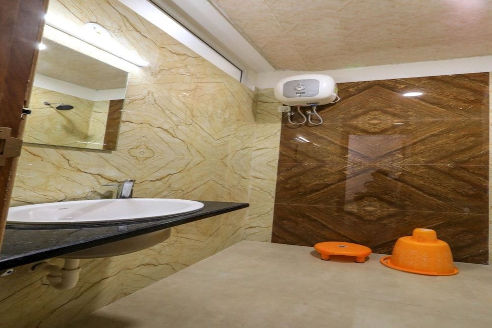 Gorakh Shyam Resort Deluxe Room 7