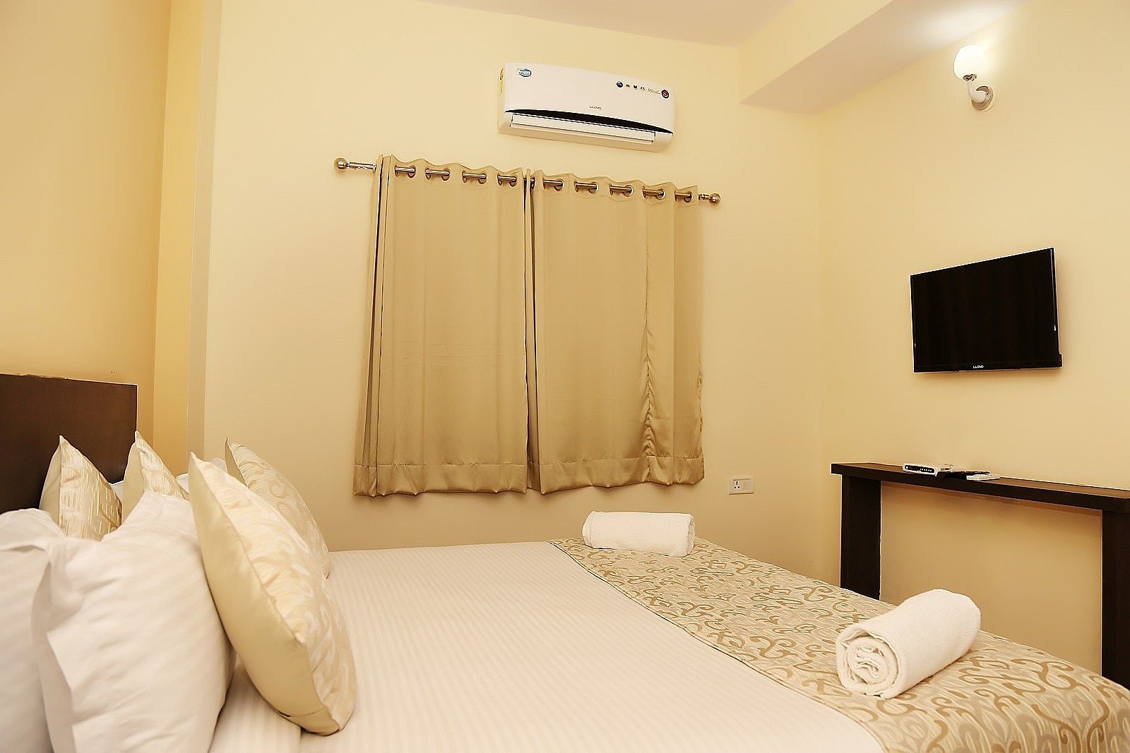 The Park Classic Udaipur Deluxe Room 9