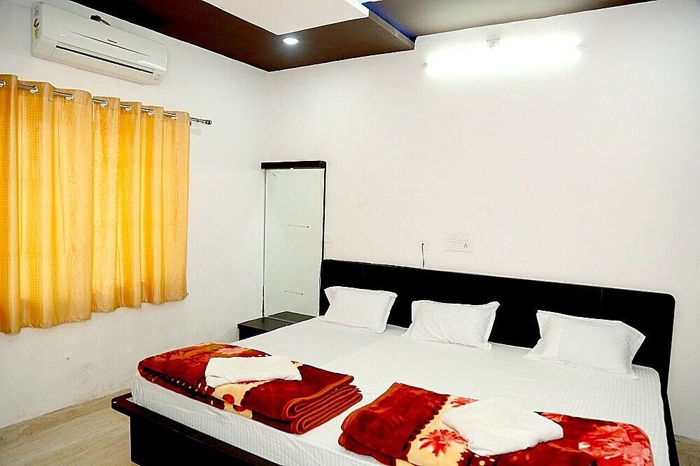 undefined Ashapura Hotel 3