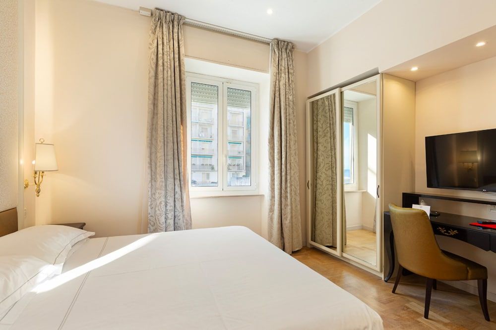 Grand Hotel Mediterranee Camera Classic Matrimoniale Laterale 6