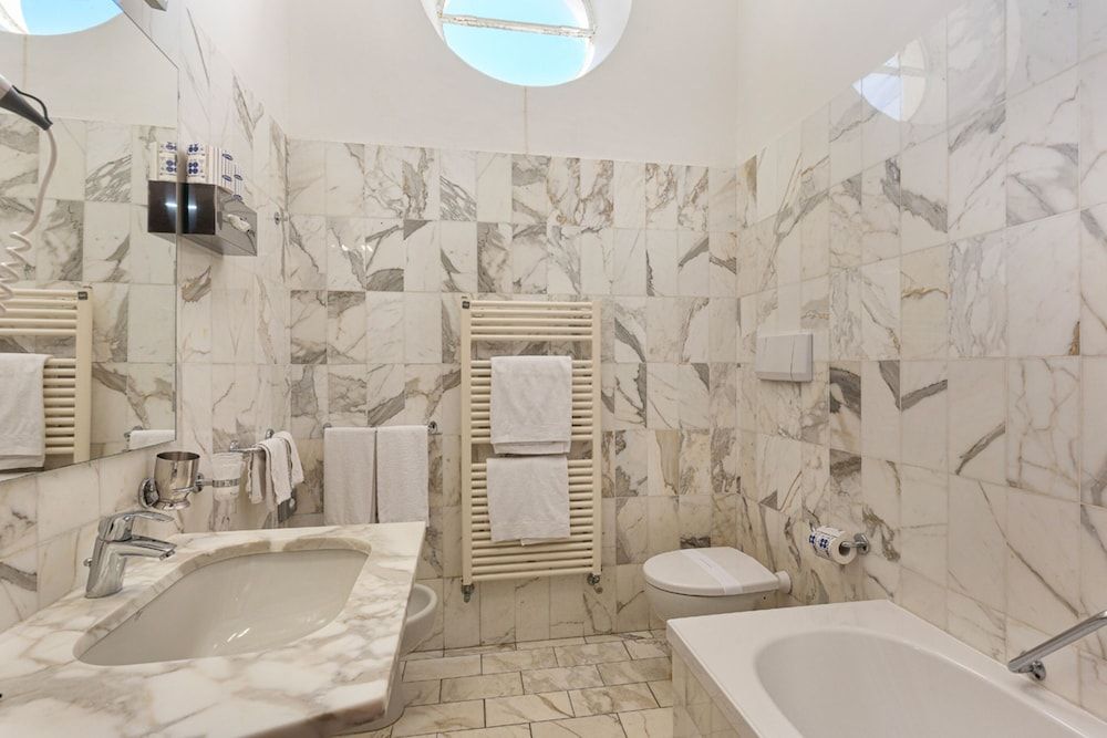 Grand Hotel Mediterranee Camera Classic Matrimoniale Laterale 10