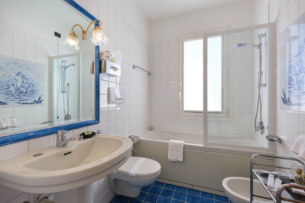 Grand Hotel Mediterranee Panoramic Suite, Terrace, Sea View 7