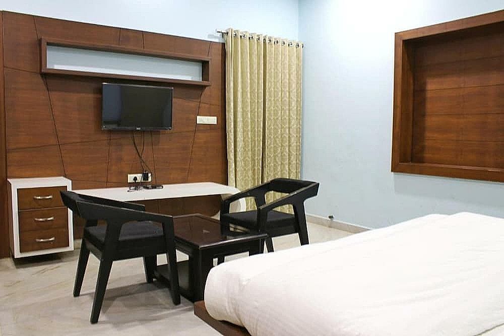 Sudishti Holiday Homes and Farms Exclusive Suite, 1 King Bed, Non Smoking 4