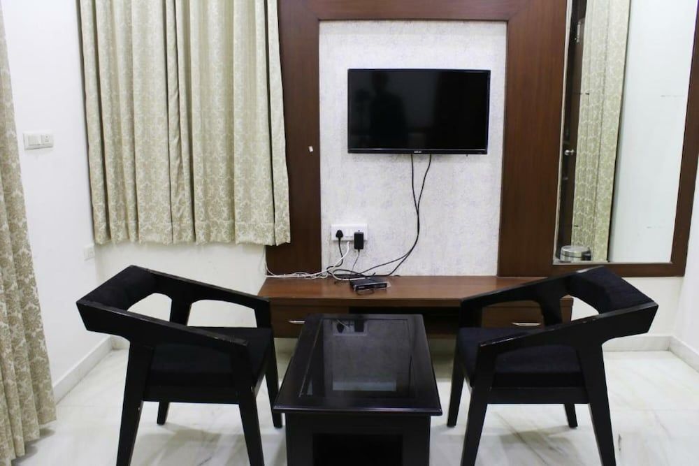 Sudishti Holiday Homes and Farms