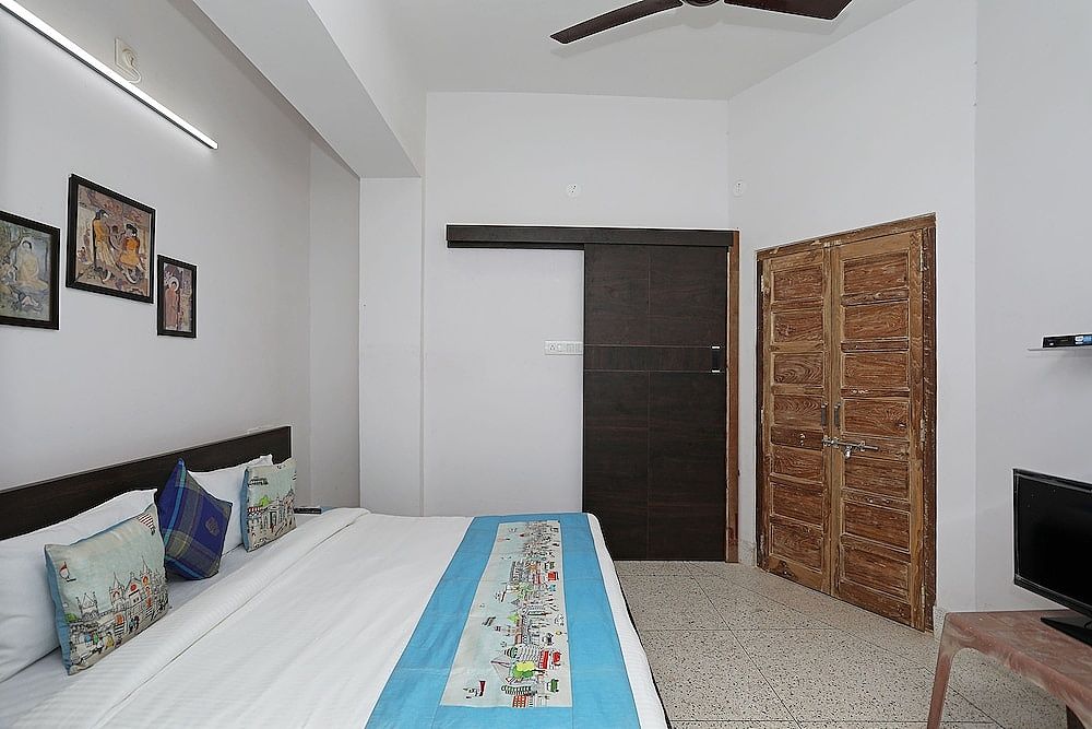 OYO 10298 Home near Sukhadia Circle Double or Twin Room 15