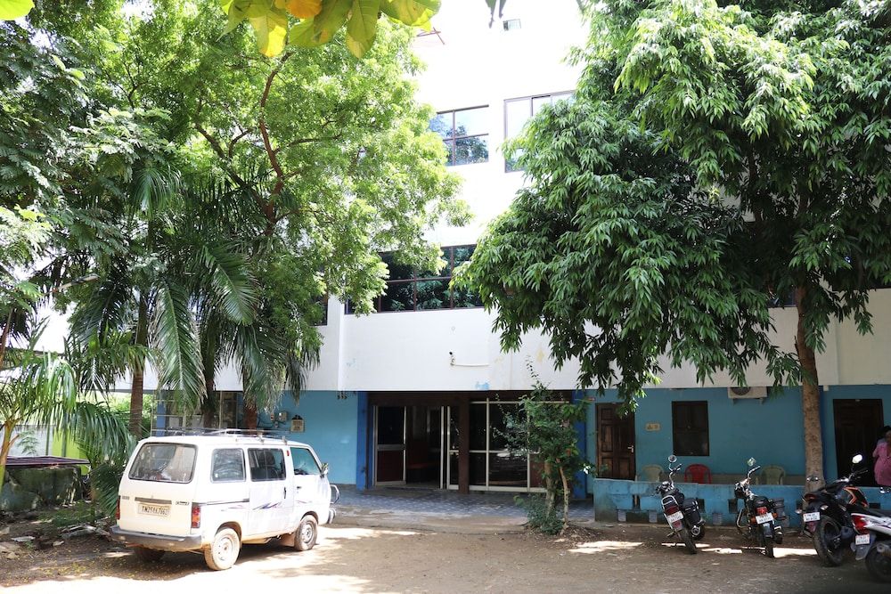Siva Sakthi Hotel A Unit Of Ammayi Hotel