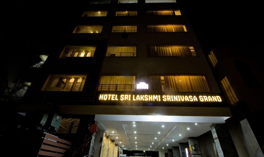 undefined Treebo Sls Grand 9