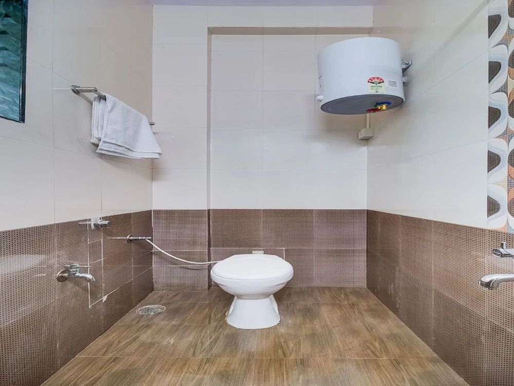 SPOT ON 40228 New Modern Homestay Double or Twin Room 4