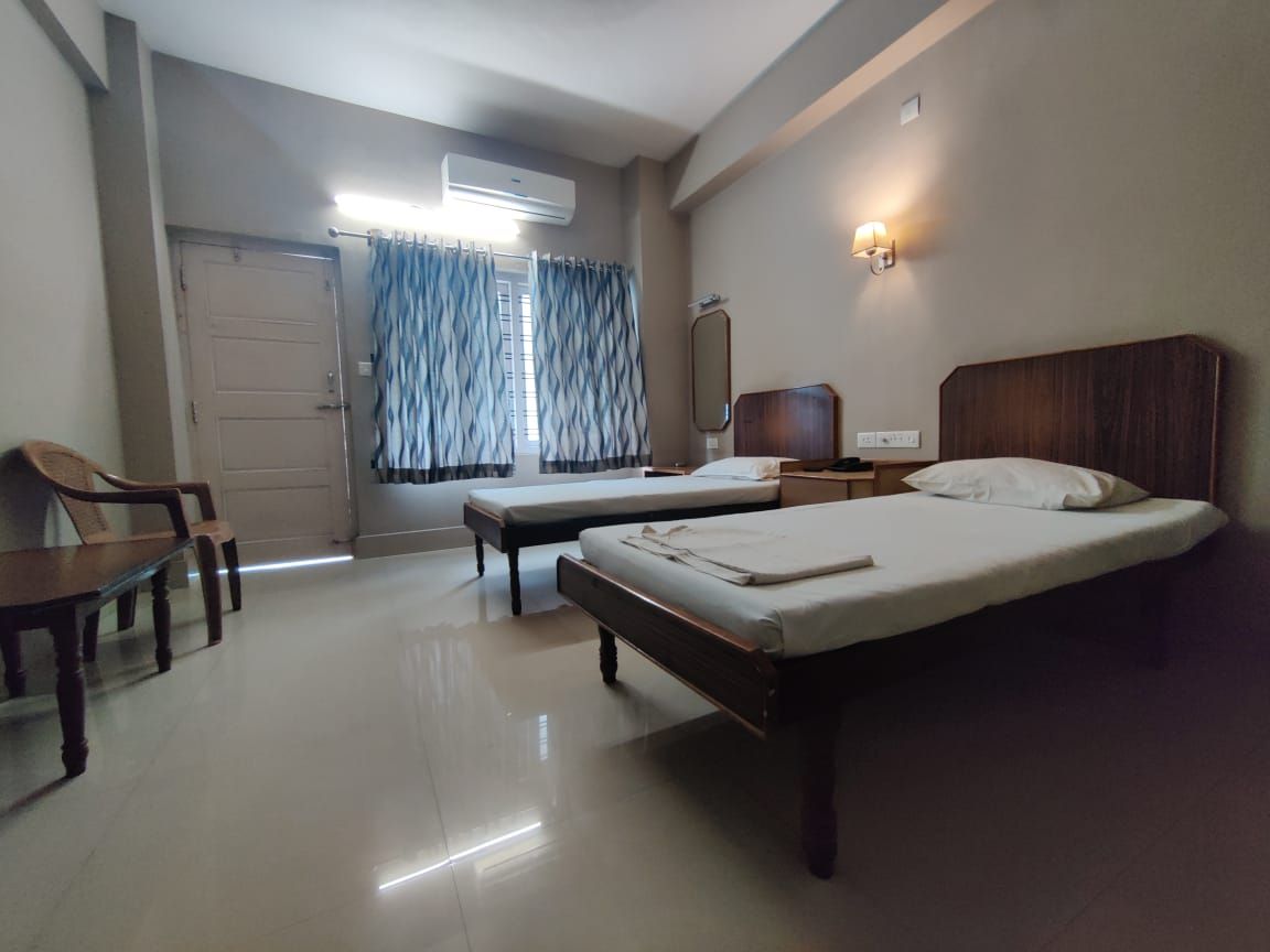 undefined Hotel Elite International 10