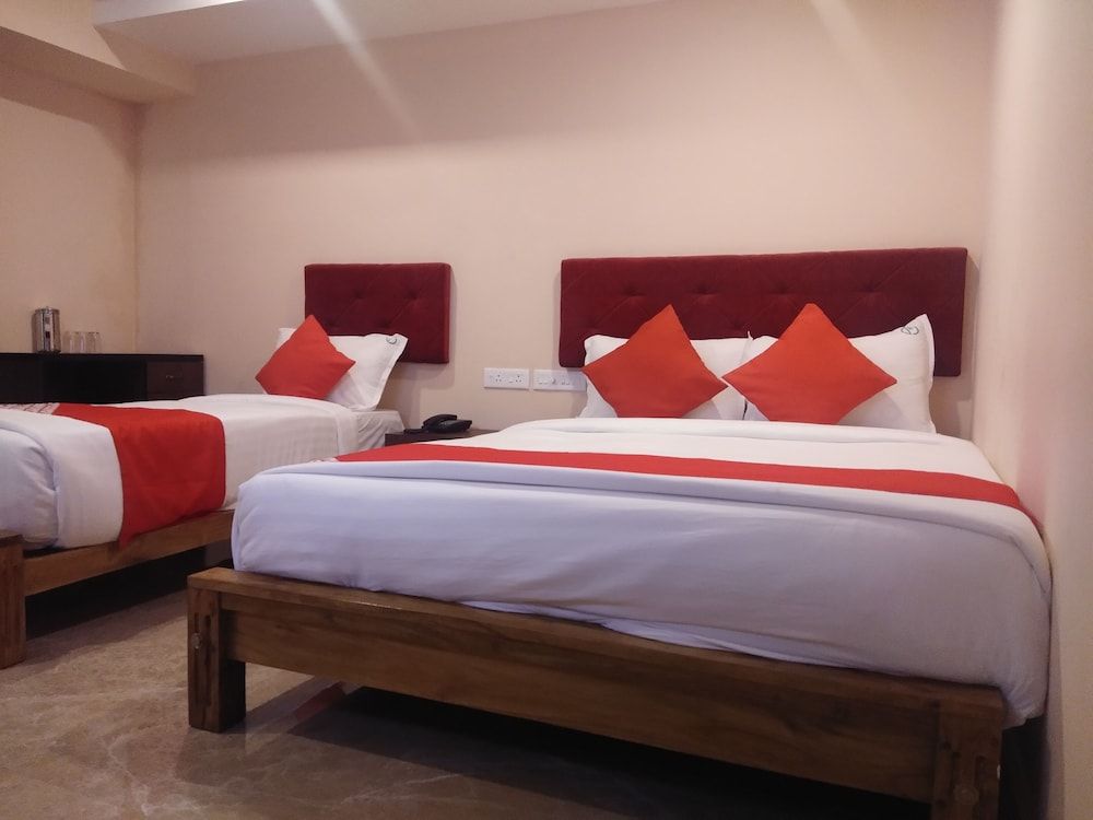 undefined Hotel Green Plaza 5