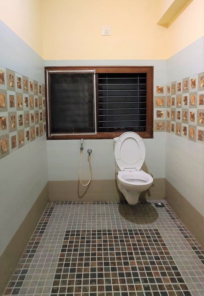 Hotel Green Plaza Classic Triple Room 6