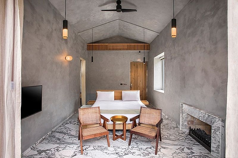 The Roseate Ganges Deluxe Villa with Bathtub & Balcony ( Forest View ) 7