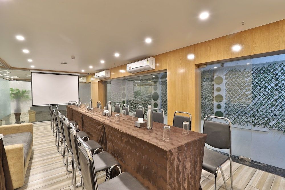 undefined Hotel Le Grand 2