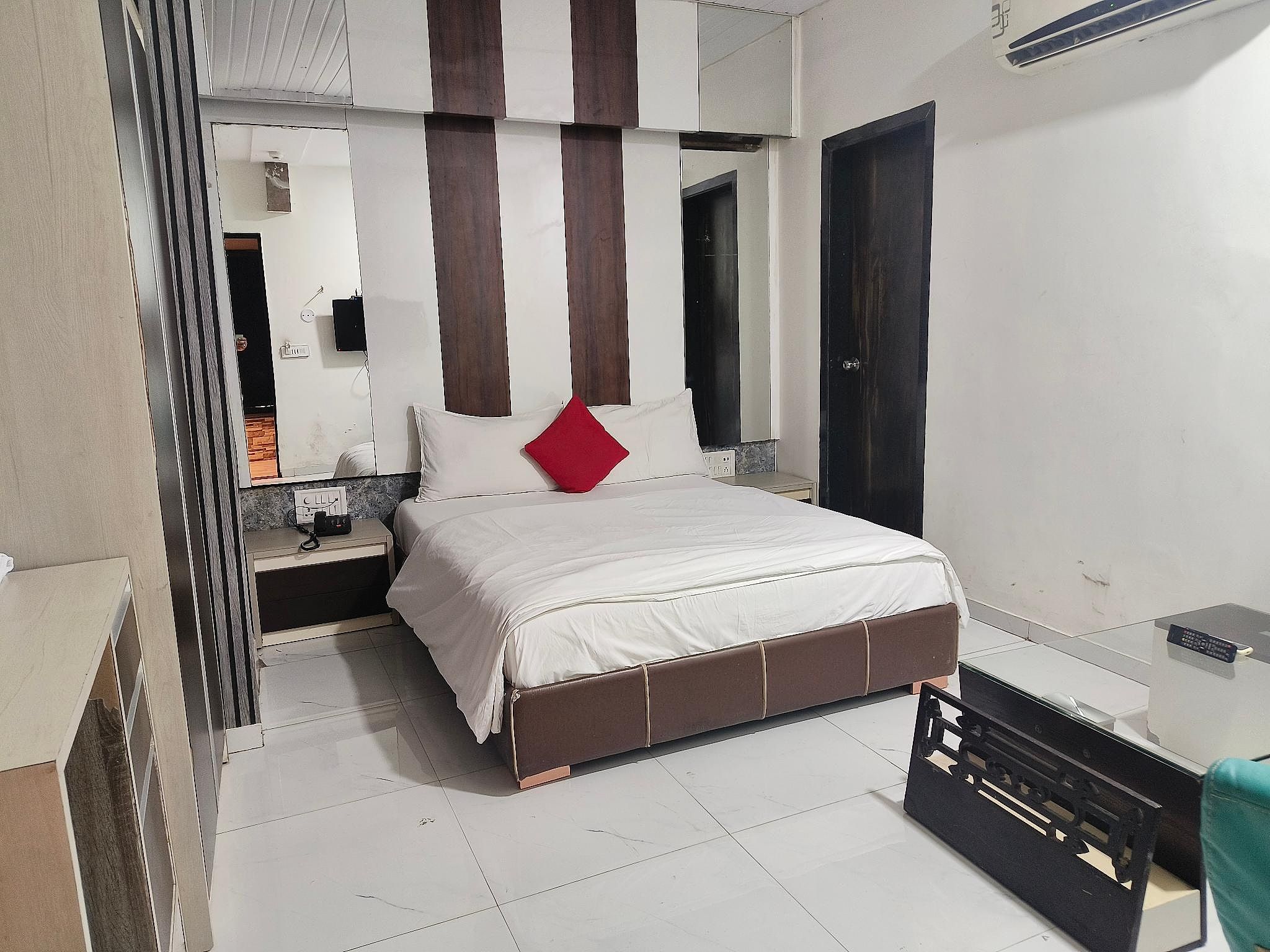 Super Deluxe Rooms