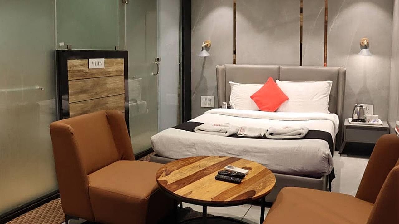 HOTEL WELCOME PALACE Honeymoon Suite Rooms 2