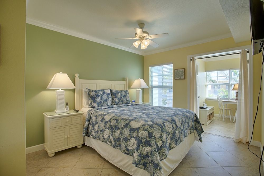 Deluxe Condo, 1 Bedroom, Kitchen
