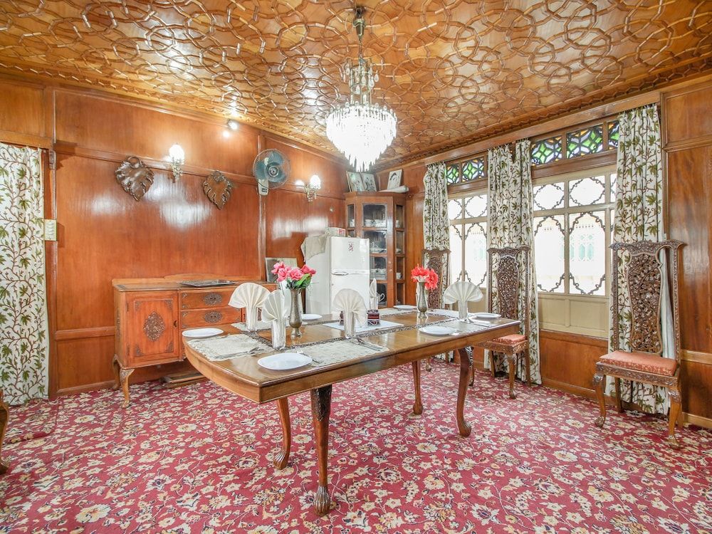 undefined OYO 14629 Ibrahim Group of Houseboats 7