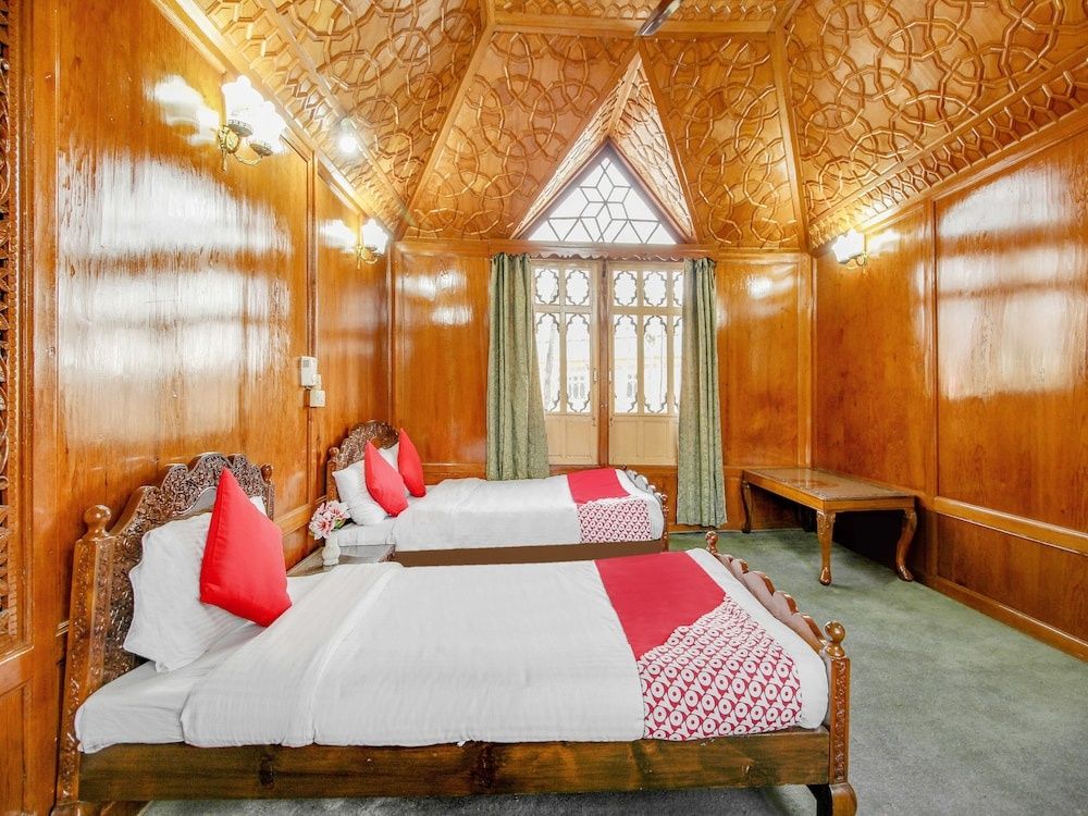 undefined OYO 14629 Ibrahim Group of Houseboats