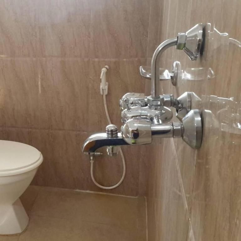 Hotel Green Wood Standard Double Room with Fan 8