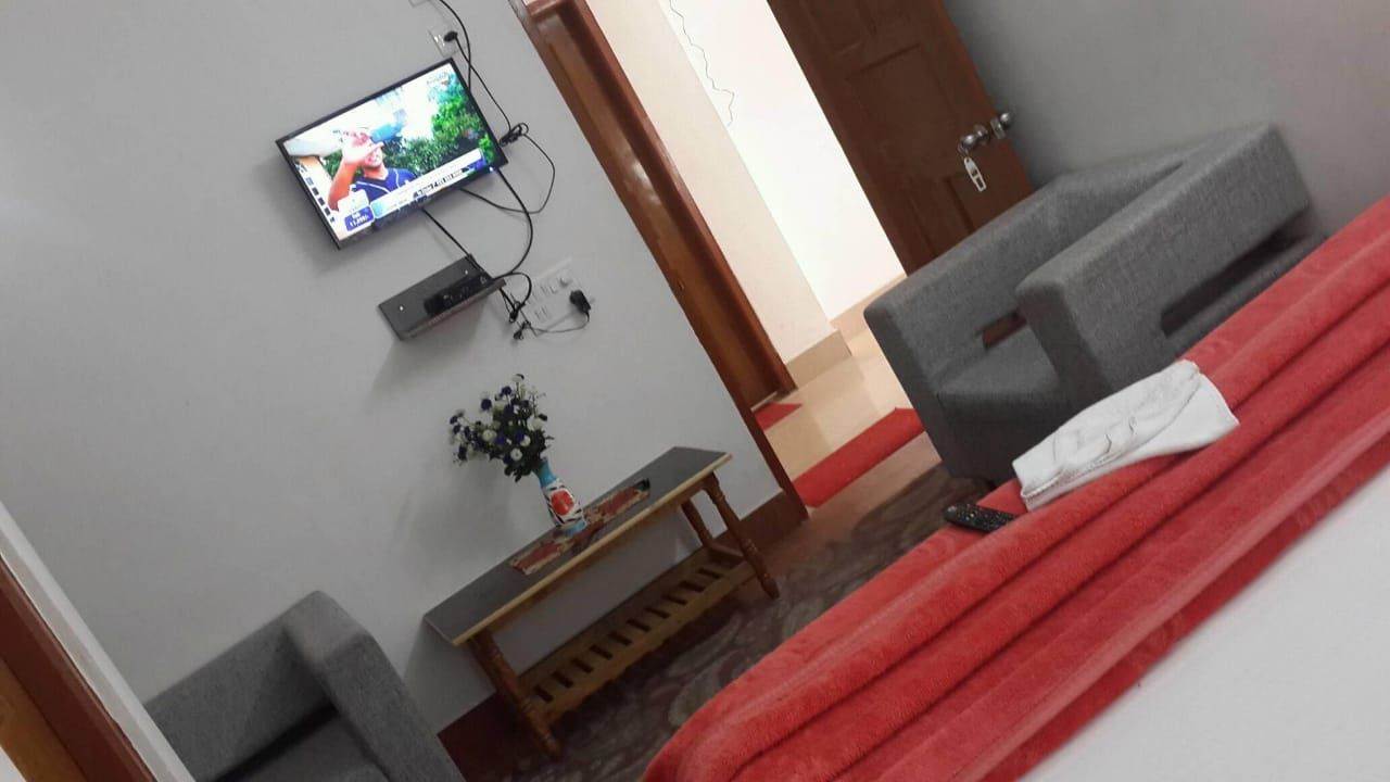 Hotel Green Wood Standard Double Room with Fan 10