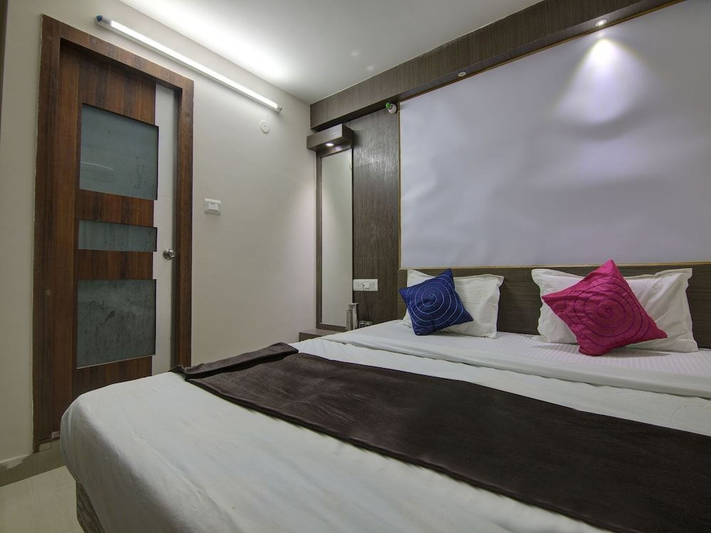 undefined OYO 12305 Raj Residency 10