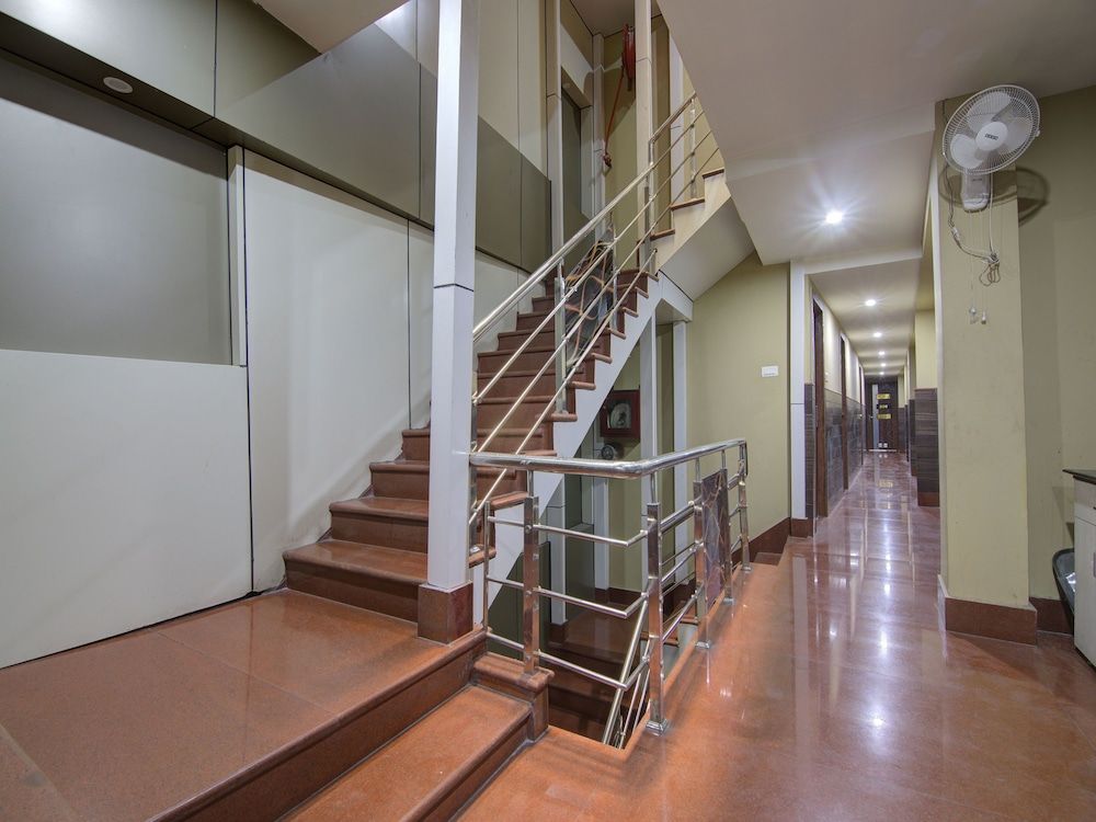 undefined OYO 12305 Raj Residency 7