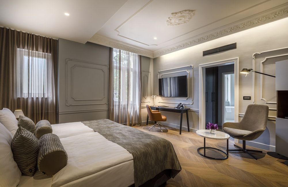 SPA Suite