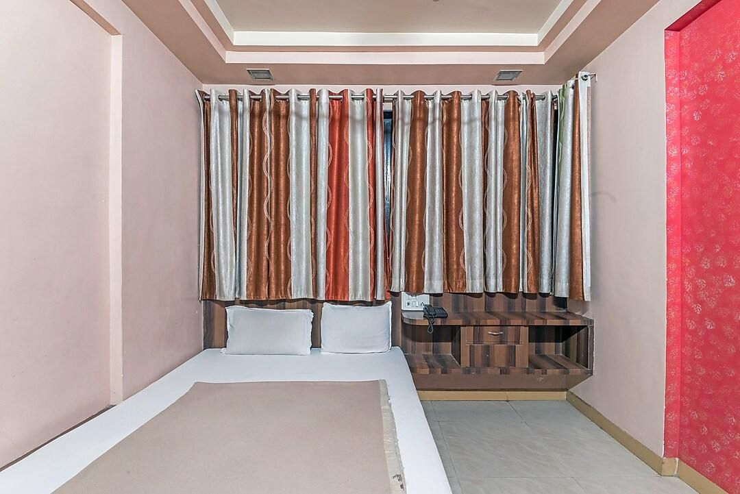 Hotel Sai Hari Prasad Double Bed Non AC Room 3