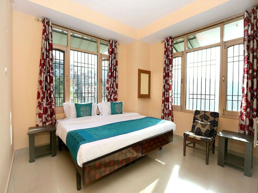 OYO 10409 Home Cozy 4BHK New Shimla Double or Twin Room 9