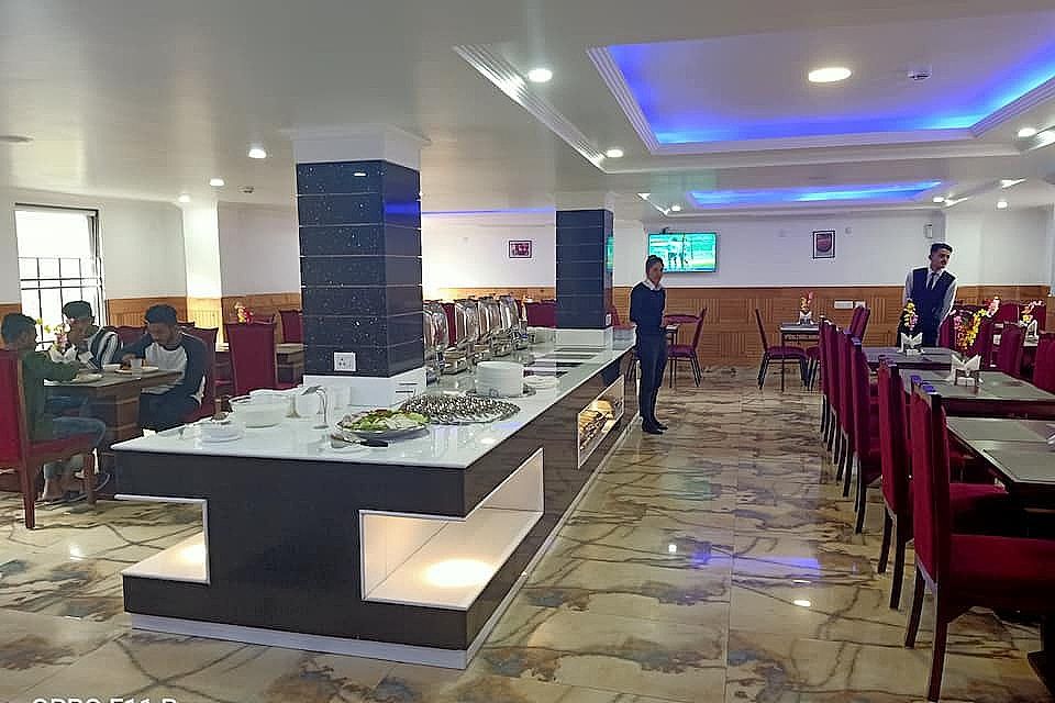 Food & Dining