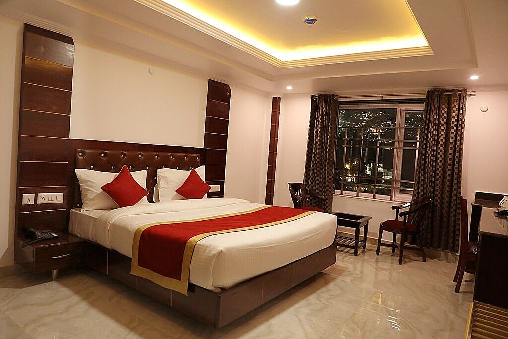 The Grand White Hotel Family Suite 4