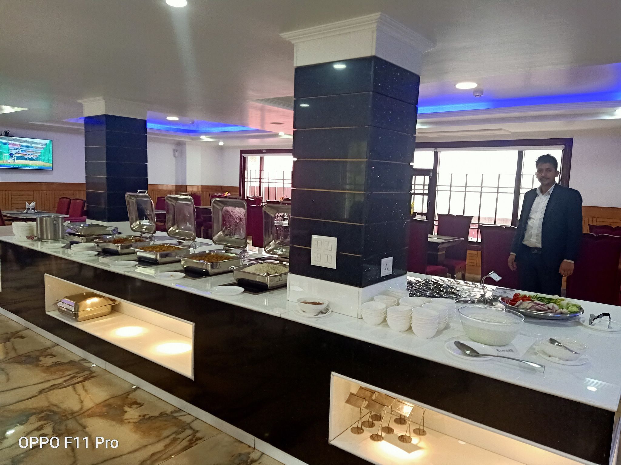 Food & Dining