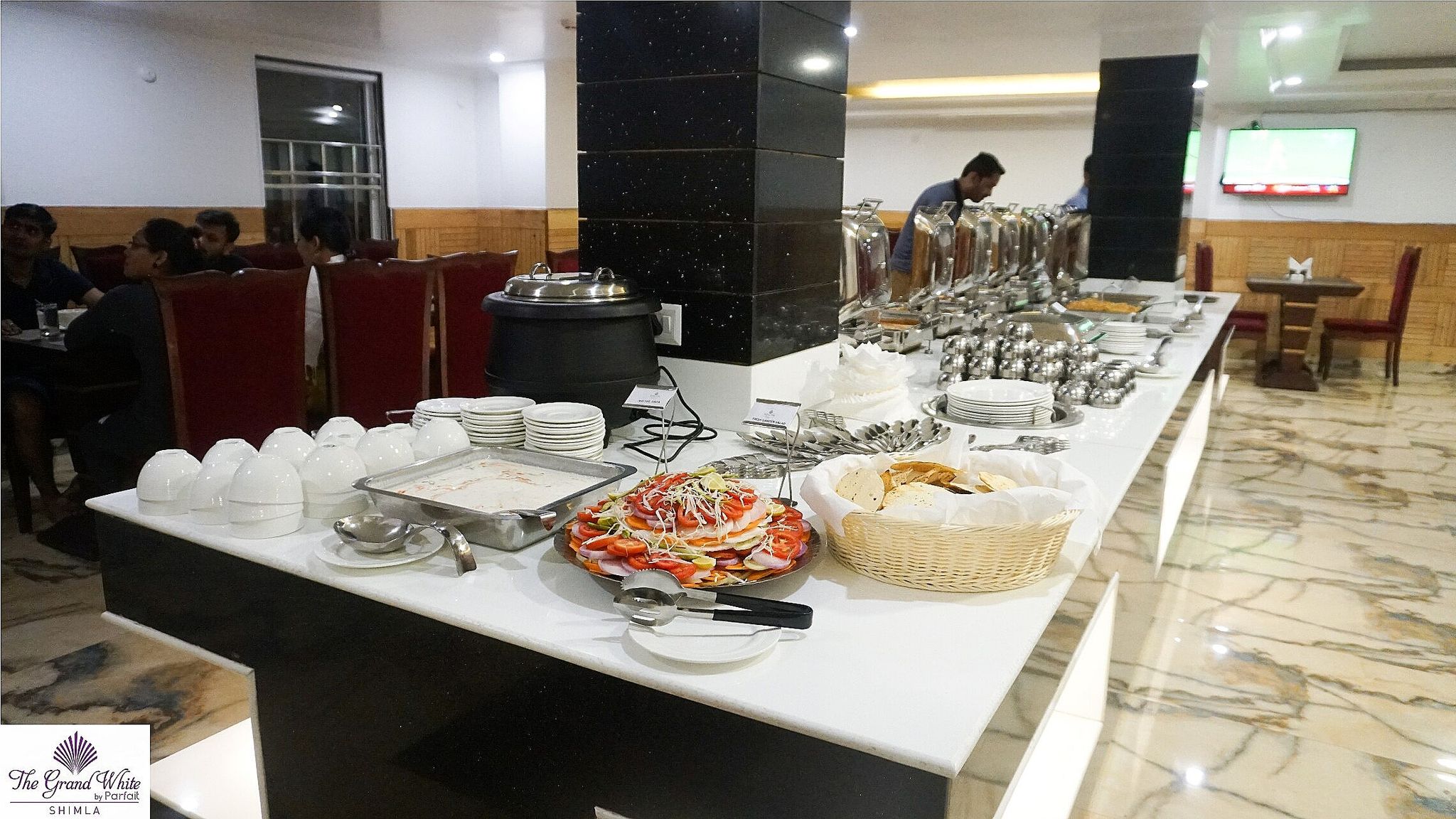 Food & Dining
