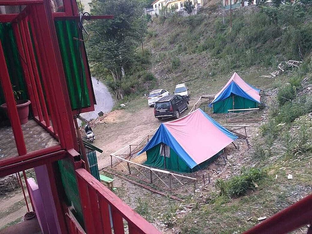 ADB Rooms Hotel Devine Point, Shimla