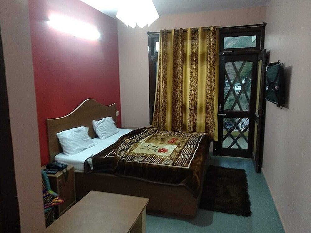 ADB Rooms Hotel Devine Point, Shimla Premium Room 4