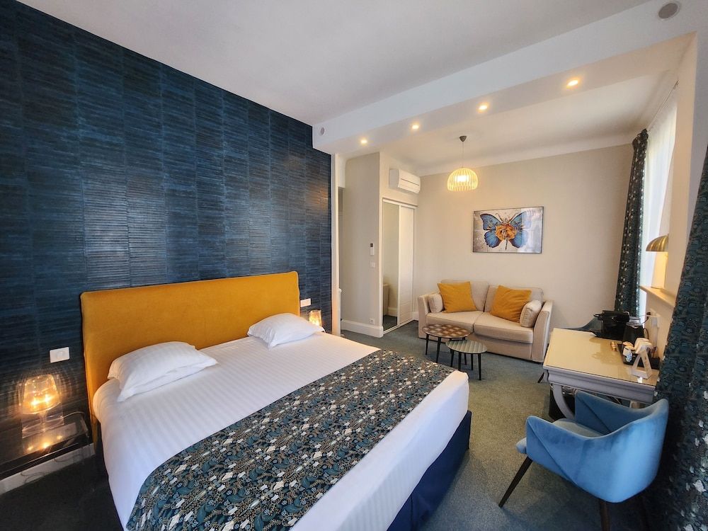 Premium Room
