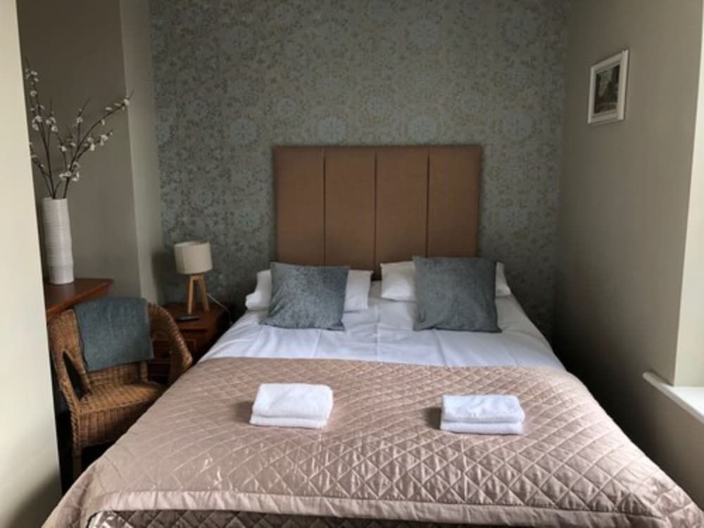 Shurland Hotel Double Room, Accessible, Ensuite 3