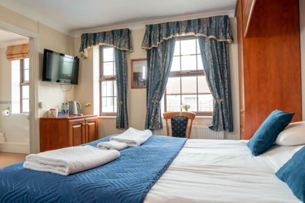 Shurland Hotel Suite, Ensuite (Honeymoon Suite) 2