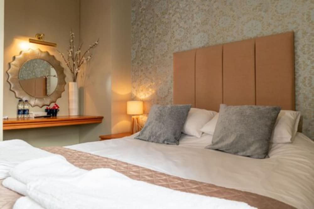 Shurland Hotel Double Room, Accessible, Ensuite 2