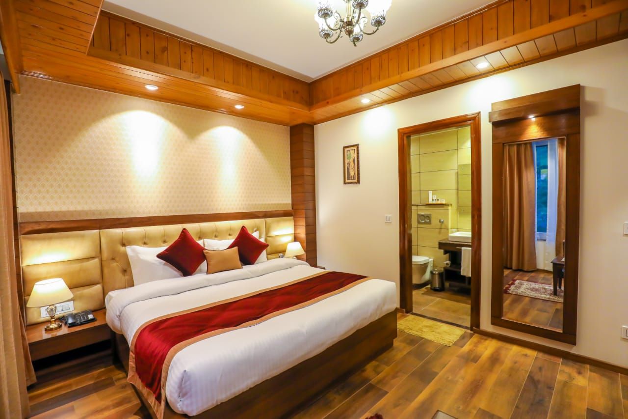 The Retreat Mashobra Classic Non View Room 9