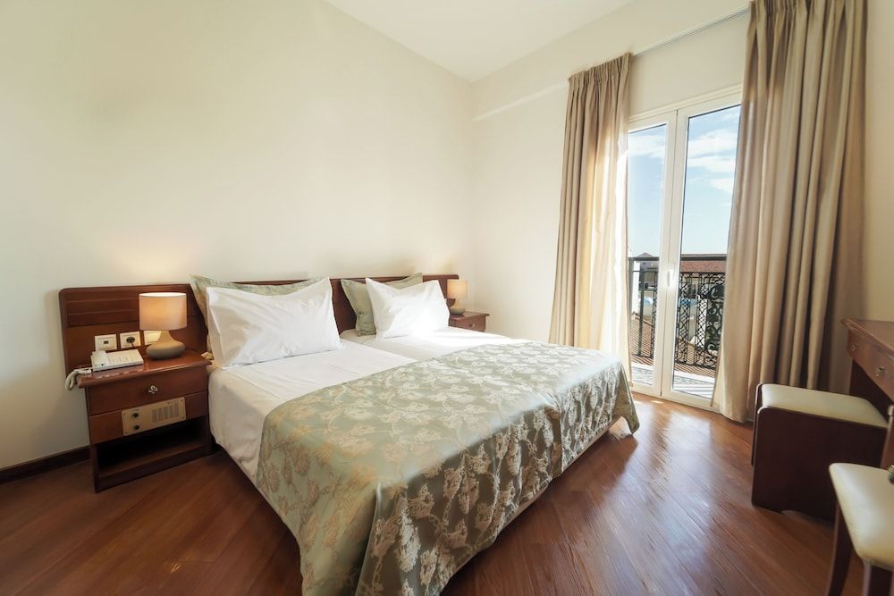 Diana Hotel Premium Comfort Room 5