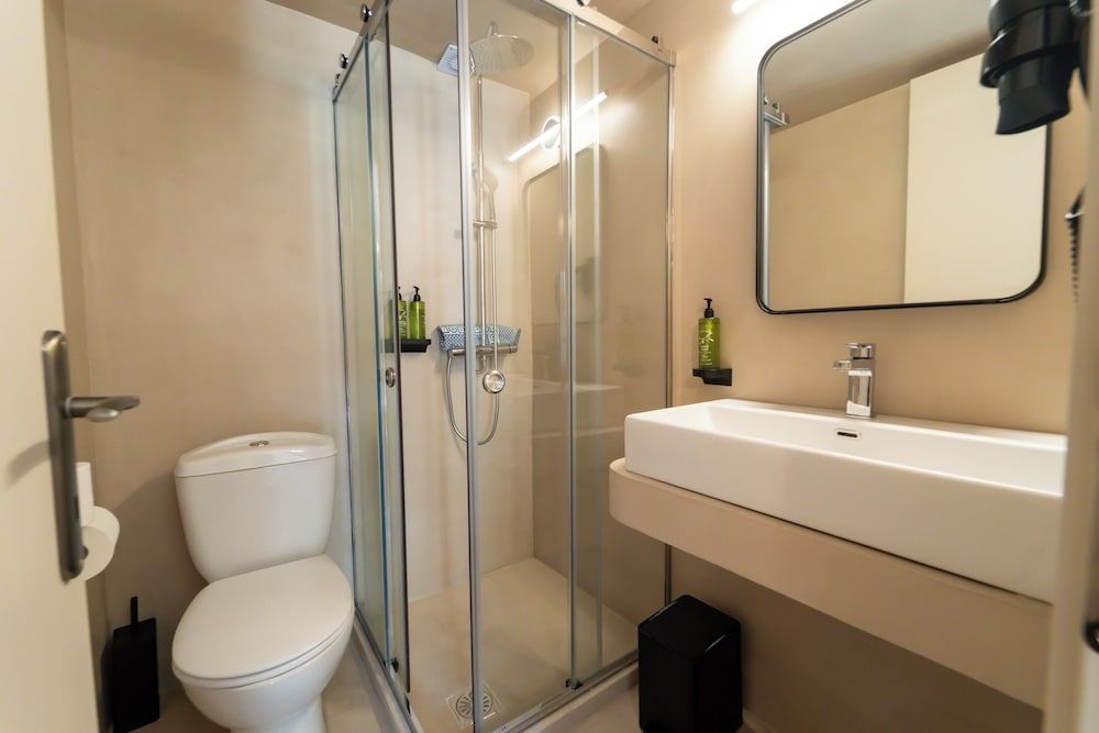 Diana Hotel Premium Comfort Room 10