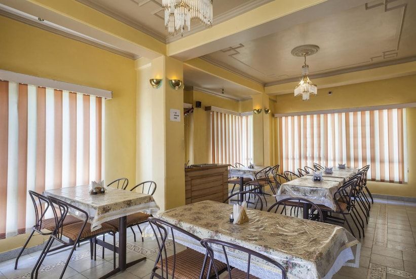 Food & Dining