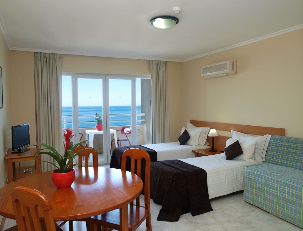 Apartamentos Jardins da Rocha Studio 4