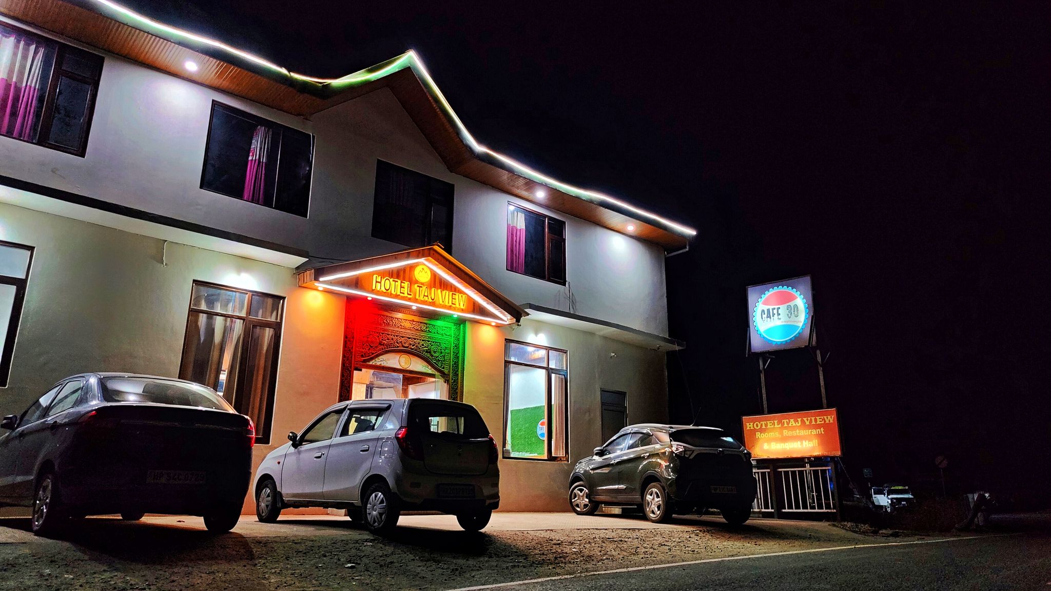 undefined Hotel Taj View 8