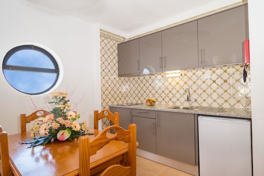 Mirachoro Praia da Rocha Family Apartment, 1 Bedroom 8